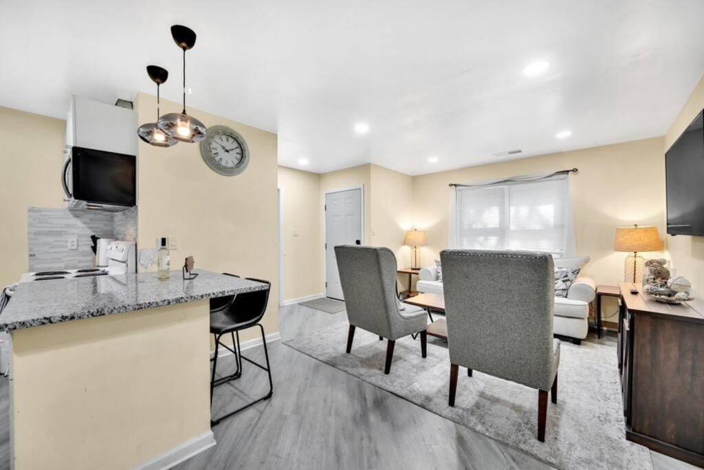 Cozy 2 Bedroom Pineville-Matthews Duplex Sleeps 8 Charlotte Exterior foto