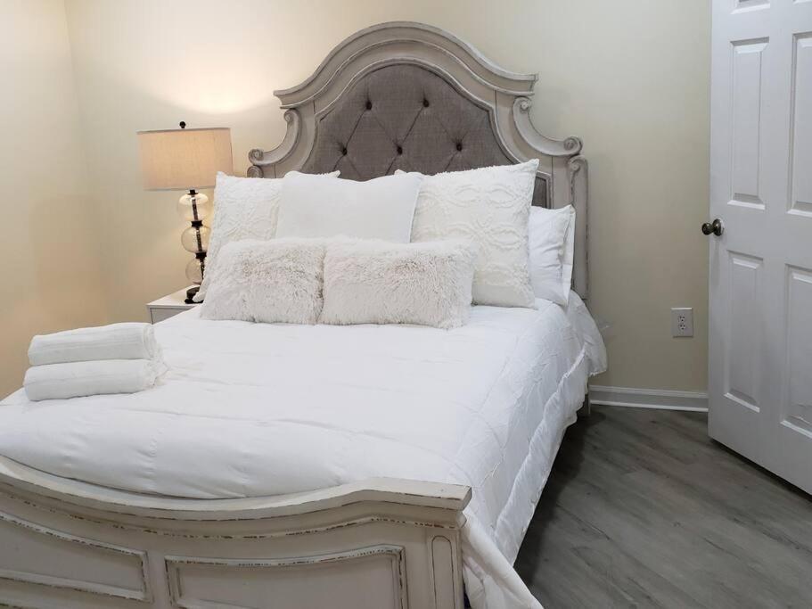 Cozy 2 Bedroom Pineville-Matthews Duplex Sleeps 8 Charlotte Exterior foto